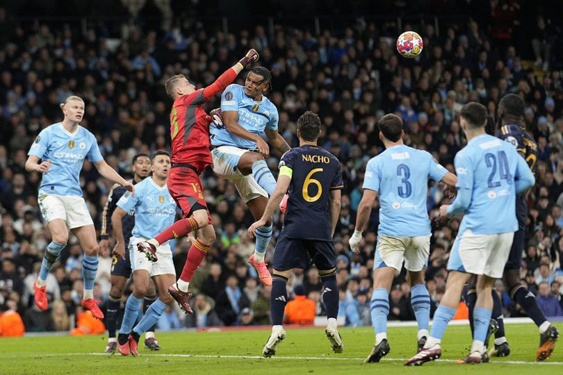 Singkirkan Andre Onana, Manchester United Ingin Angkut Kiper Real Madrid Ini